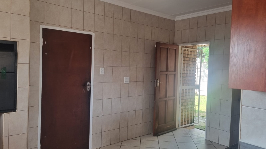 To Let 3 Bedroom Property for Rent in Ben Fleur Mpumalanga