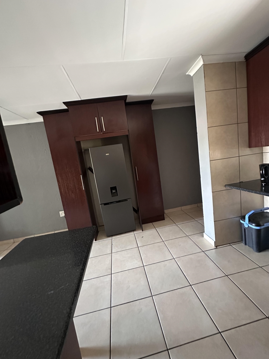 To Let 2 Bedroom Property for Rent in Stonehenge Mpumalanga