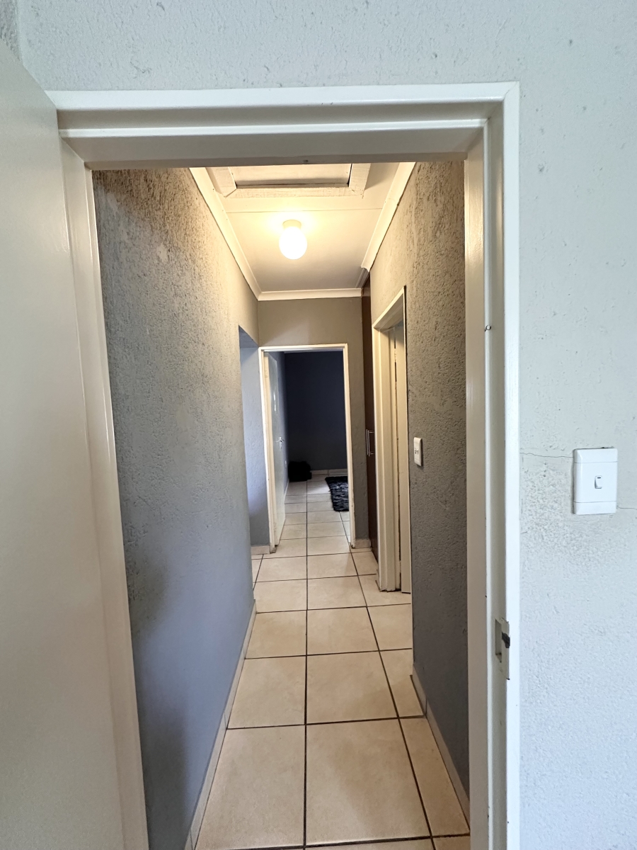 To Let 2 Bedroom Property for Rent in Stonehenge Mpumalanga