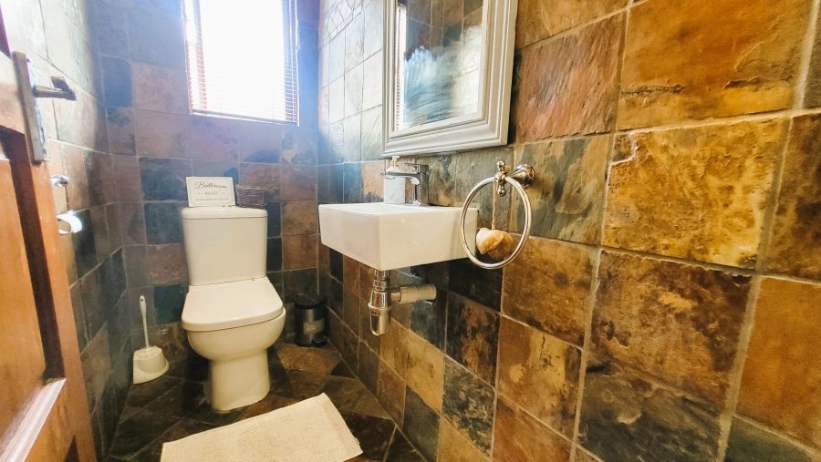4 Bedroom Property for Sale in Matumi Golf Estate Mpumalanga