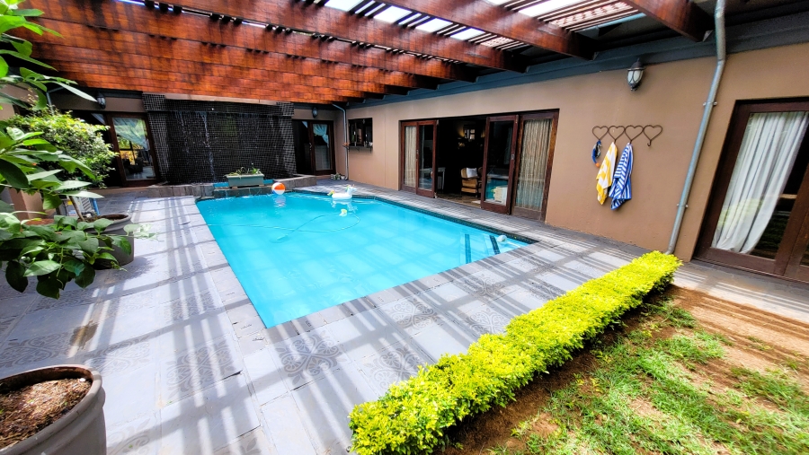 4 Bedroom Property for Sale in Matumi Golf Estate Mpumalanga