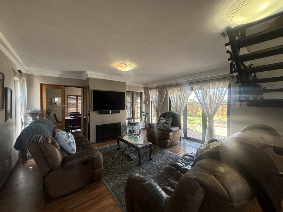 3 Bedroom Property for Sale in Reyno Ridge Mpumalanga