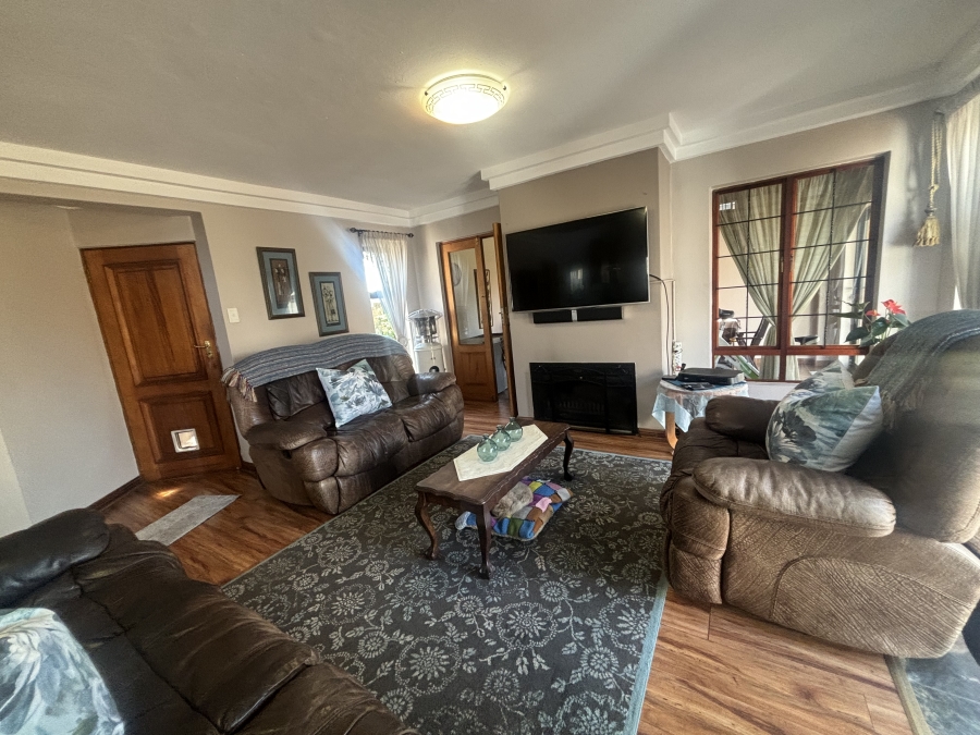 3 Bedroom Property for Sale in Reyno Ridge Mpumalanga