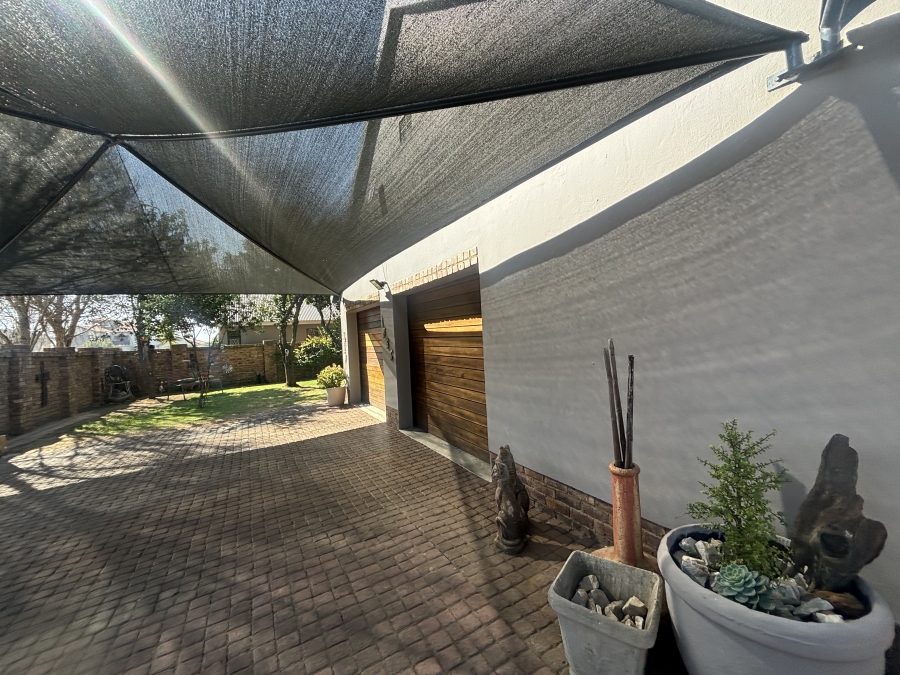 3 Bedroom Property for Sale in Reyno Ridge Mpumalanga