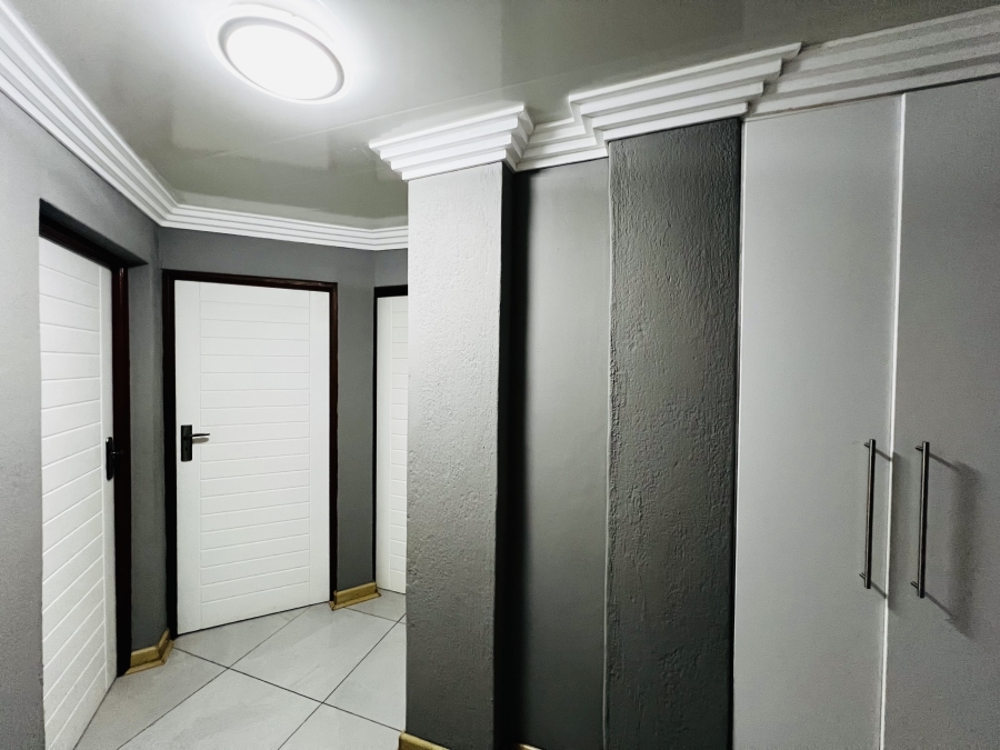 3 Bedroom Property for Sale in West Acres Ext 50 Mpumalanga