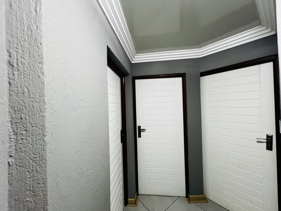 3 Bedroom Property for Sale in West Acres Ext 50 Mpumalanga