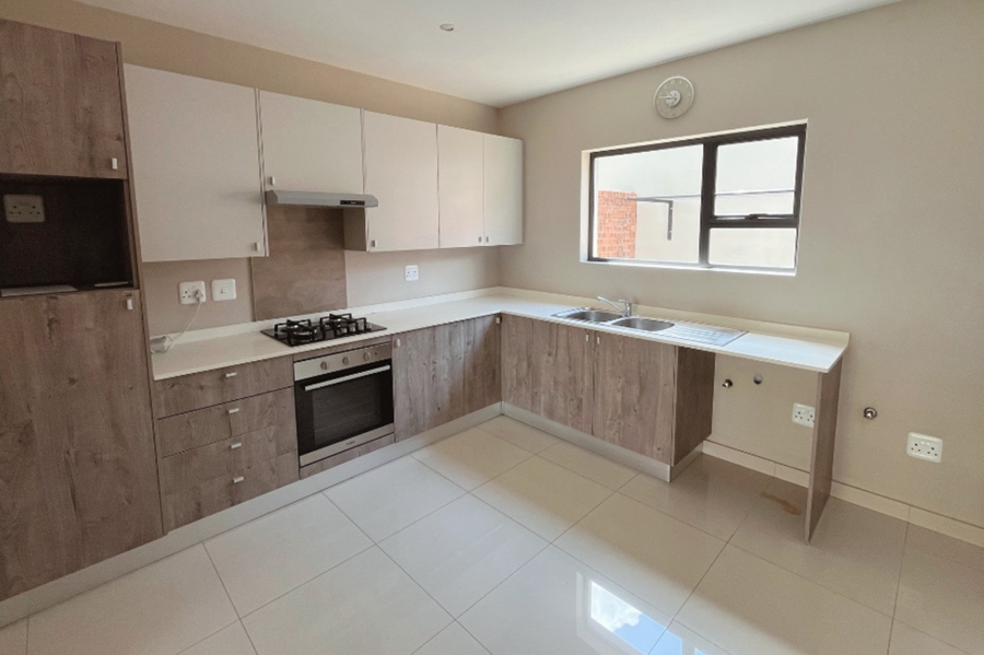 2 Bedroom Property for Sale in Stonehenge Mpumalanga