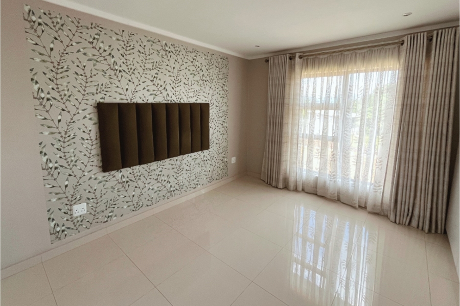 2 Bedroom Property for Sale in Stonehenge Mpumalanga