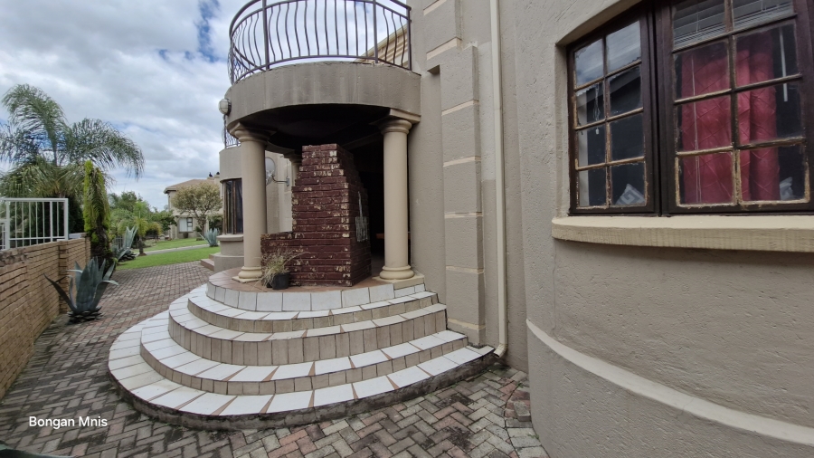 5 Bedroom Property for Sale in Bankenveld Estate Mpumalanga