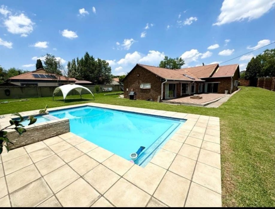 5 Bedroom Property for Sale in Trichardt Mpumalanga