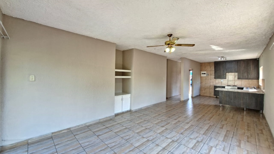 2 Bedroom Property for Sale in Nelspruit Mpumalanga