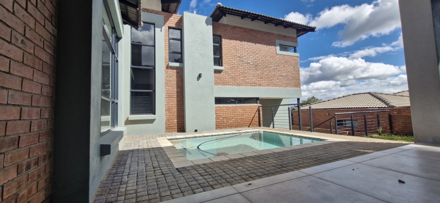 To Let 4 Bedroom Property for Rent in Sonheuwel Mpumalanga
