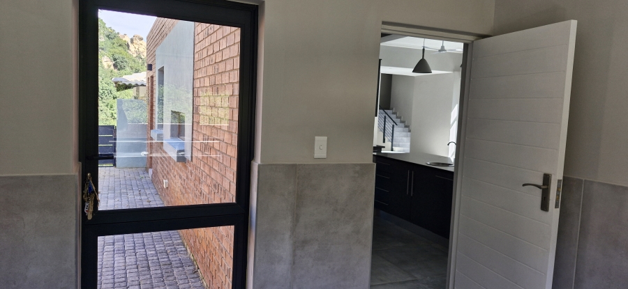 To Let 4 Bedroom Property for Rent in Sonheuwel Mpumalanga