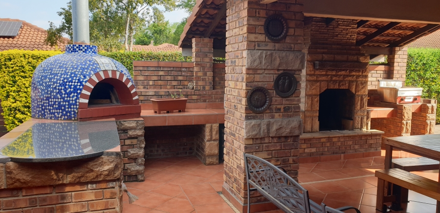 4 Bedroom Property for Sale in White River Country Estate Mpumalanga
