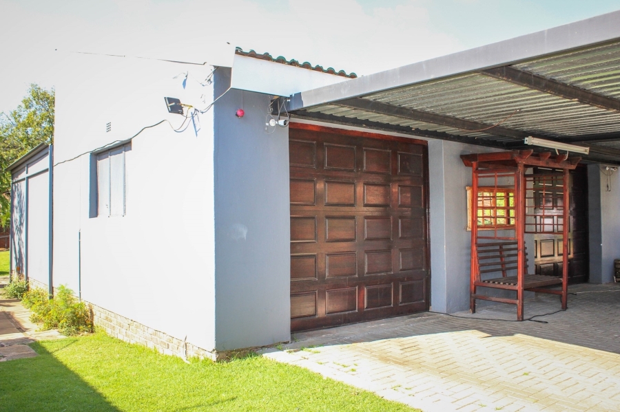 4 Bedroom Property for Sale in Aerorand Mpumalanga