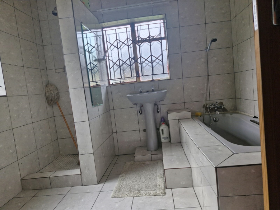 To Let 4 Bedroom Property for Rent in Klipfontein Mpumalanga