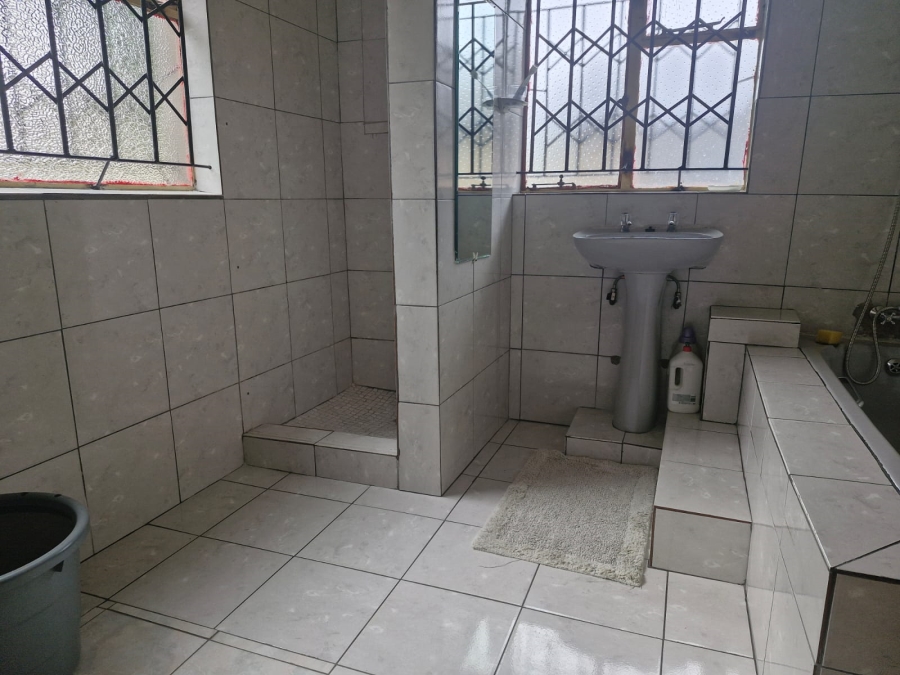 To Let 4 Bedroom Property for Rent in Klipfontein Mpumalanga