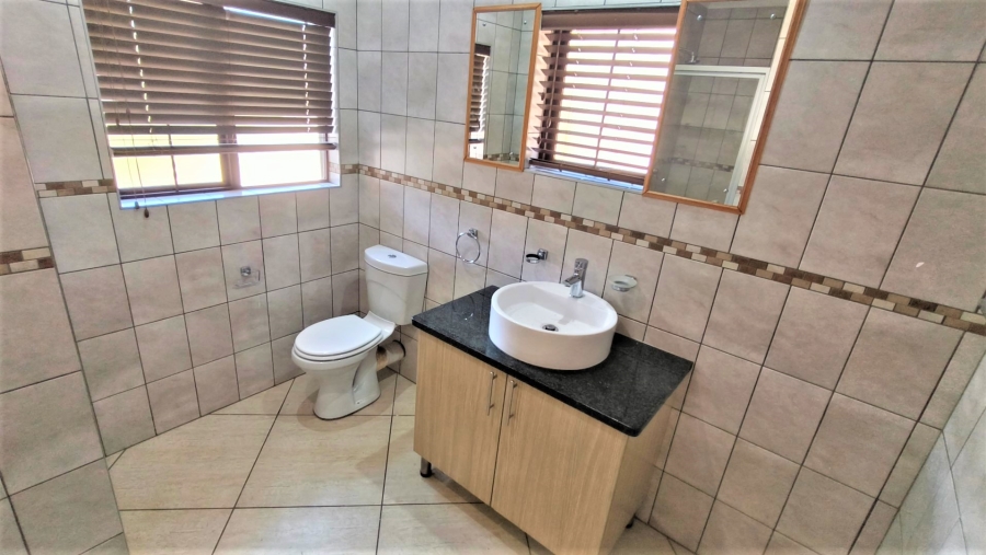 To Let 3 Bedroom Property for Rent in Sonheuwel Ext 1 Mpumalanga