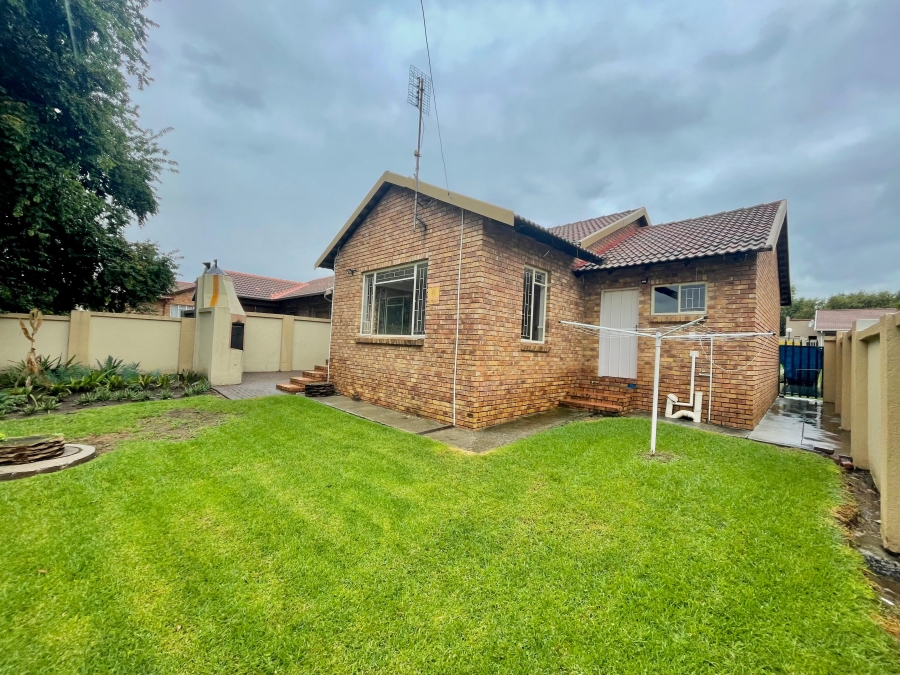 2 Bedroom Property for Sale in Secunda Mpumalanga