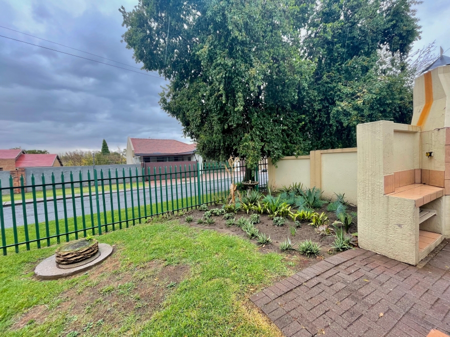 2 Bedroom Property for Sale in Secunda Mpumalanga