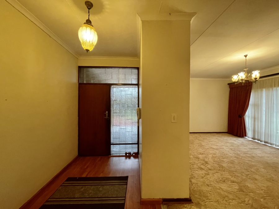 5 Bedroom Property for Sale in Secunda Mpumalanga