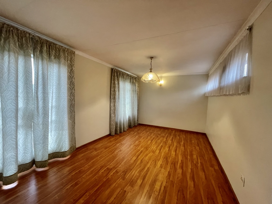 5 Bedroom Property for Sale in Secunda Mpumalanga