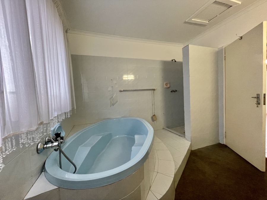 5 Bedroom Property for Sale in Secunda Mpumalanga
