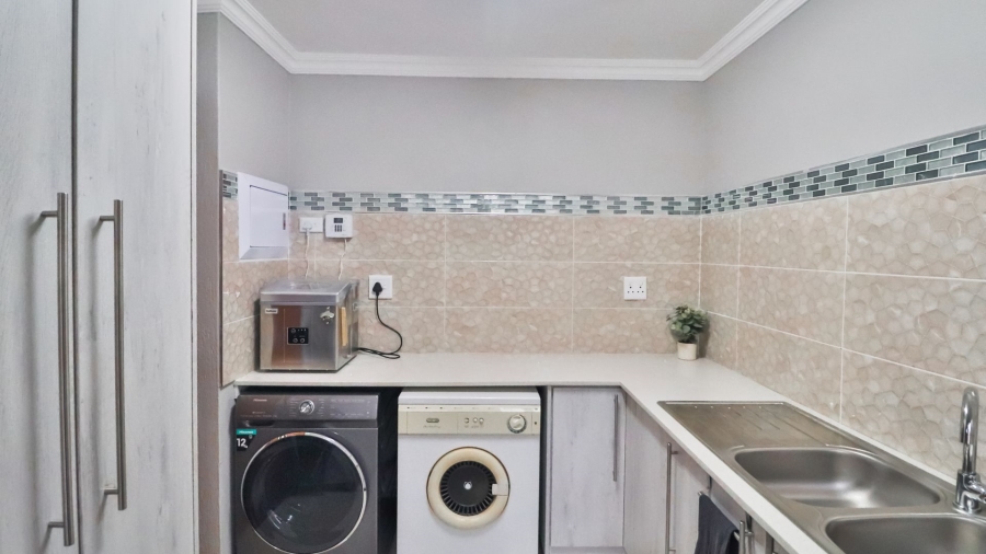 4 Bedroom Property for Sale in The Rest Nature Estate Mpumalanga