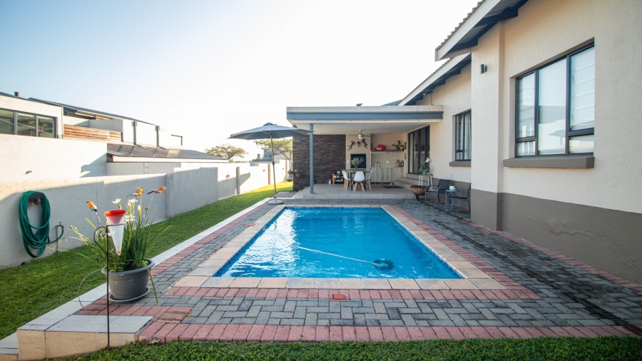 4 Bedroom Property for Sale in The Rest Nature Estate Mpumalanga