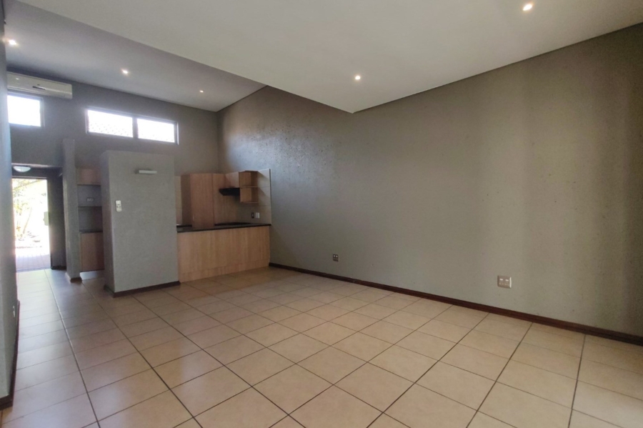 To Let 2 Bedroom Property for Rent in Nelspruit Ext 37 Mpumalanga