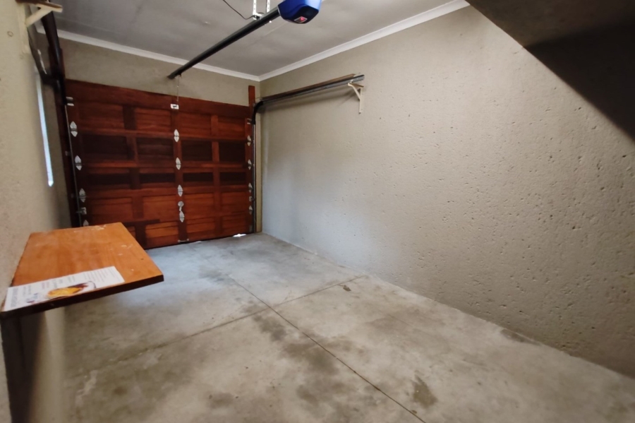 To Let 2 Bedroom Property for Rent in Nelspruit Ext 37 Mpumalanga