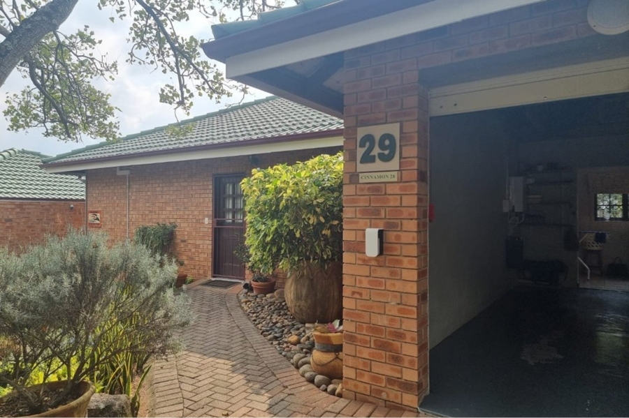 To Let 2 Bedroom Property for Rent in West Acres Mpumalanga