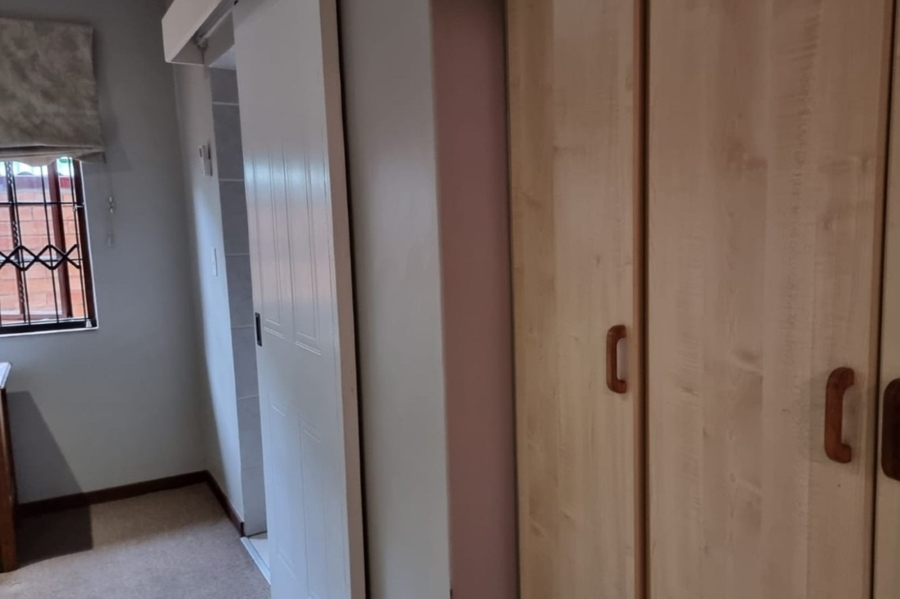 To Let 2 Bedroom Property for Rent in West Acres Mpumalanga