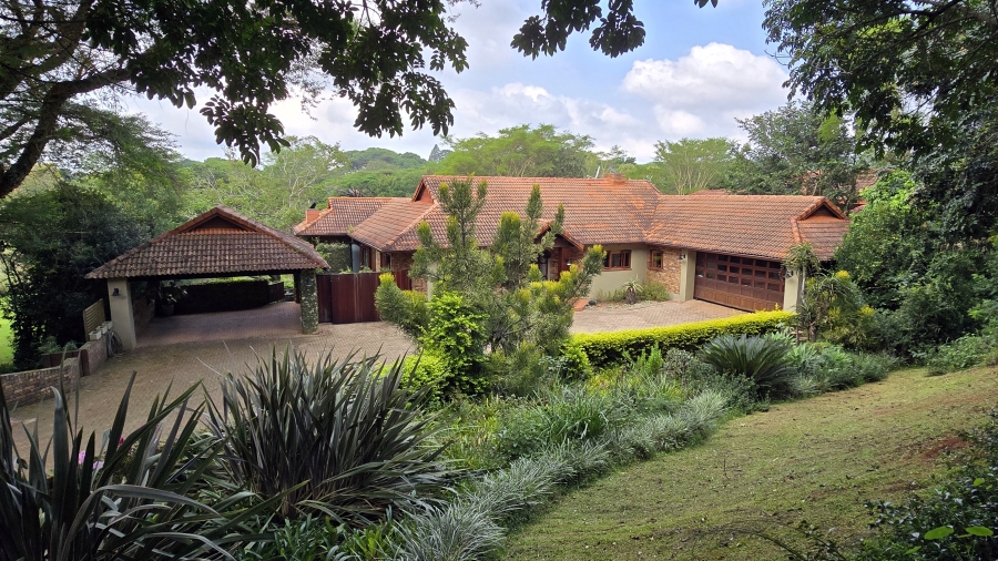 7 Bedroom Property for Sale in White River Country Estate Mpumalanga