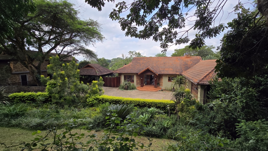7 Bedroom Property for Sale in White River Country Estate Mpumalanga