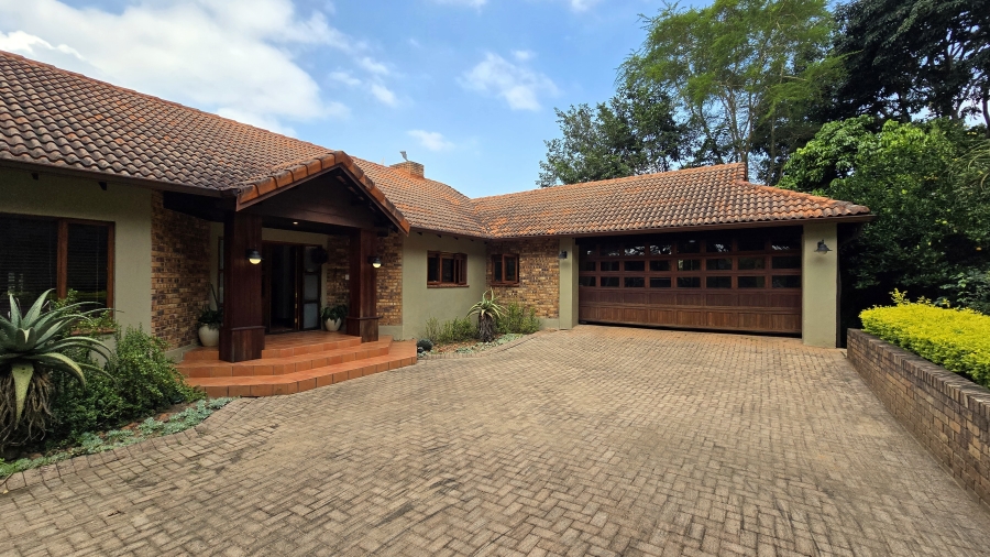 7 Bedroom Property for Sale in White River Country Estate Mpumalanga