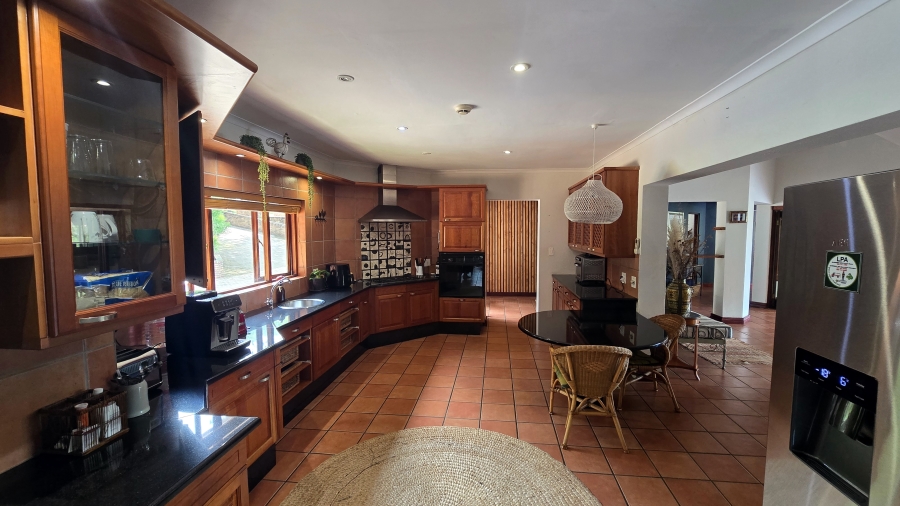 7 Bedroom Property for Sale in White River Country Estate Mpumalanga