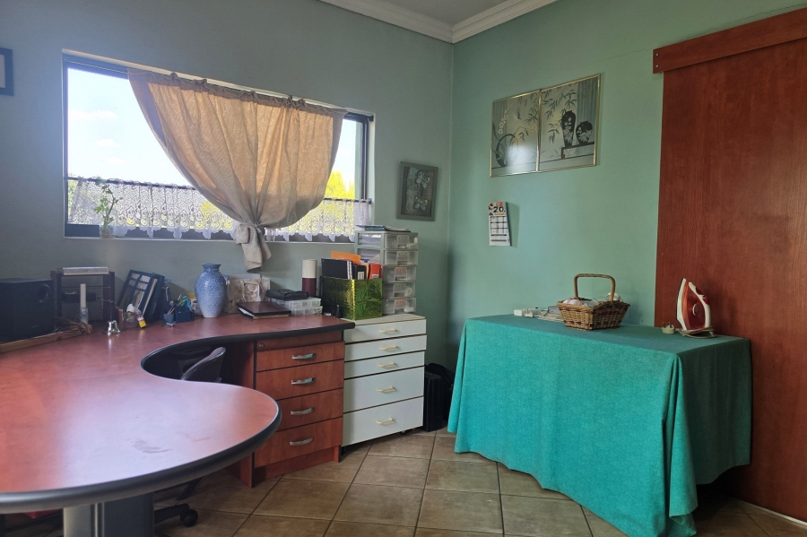 8 Bedroom Property for Sale in Middelburg Central Mpumalanga