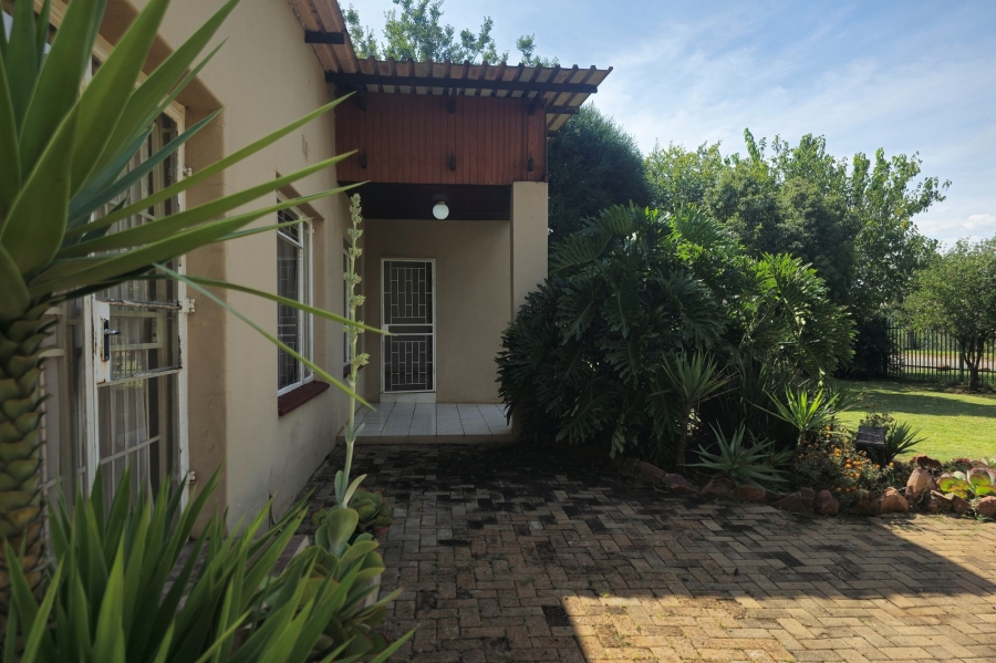 8 Bedroom Property for Sale in Middelburg Central Mpumalanga
