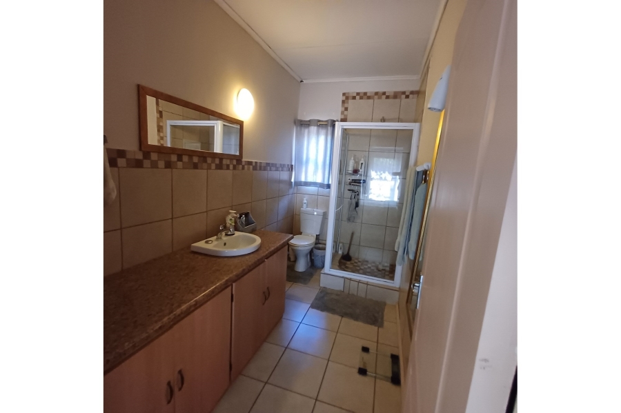 2 Bedroom Property for Sale in Marloth Park Mpumalanga