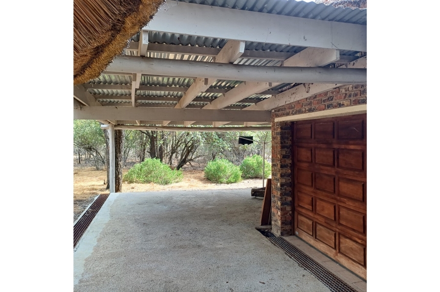 2 Bedroom Property for Sale in Marloth Park Mpumalanga
