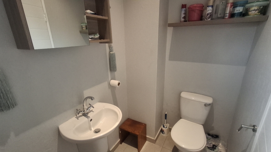1 Bedroom Property for Sale in Nelspruit Ext 37 Mpumalanga