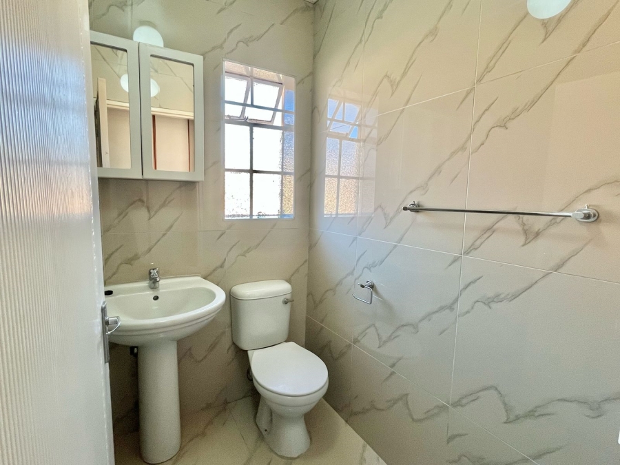 To Let 2 Bedroom Property for Rent in Nelspruit Ext 11 Mpumalanga