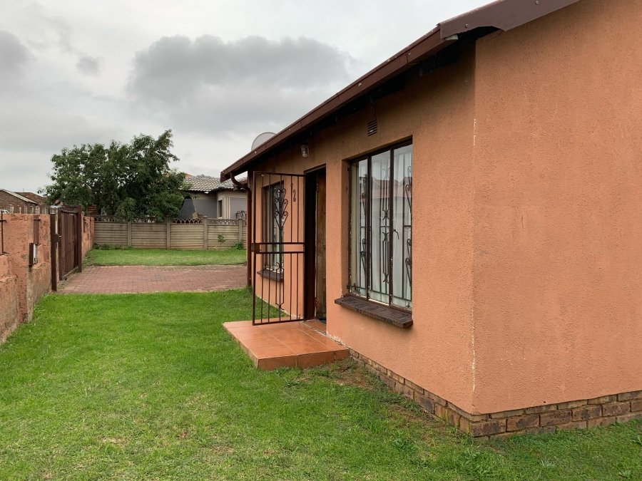 2 Bedroom Property for Sale in Witbank Ext 8 Mpumalanga