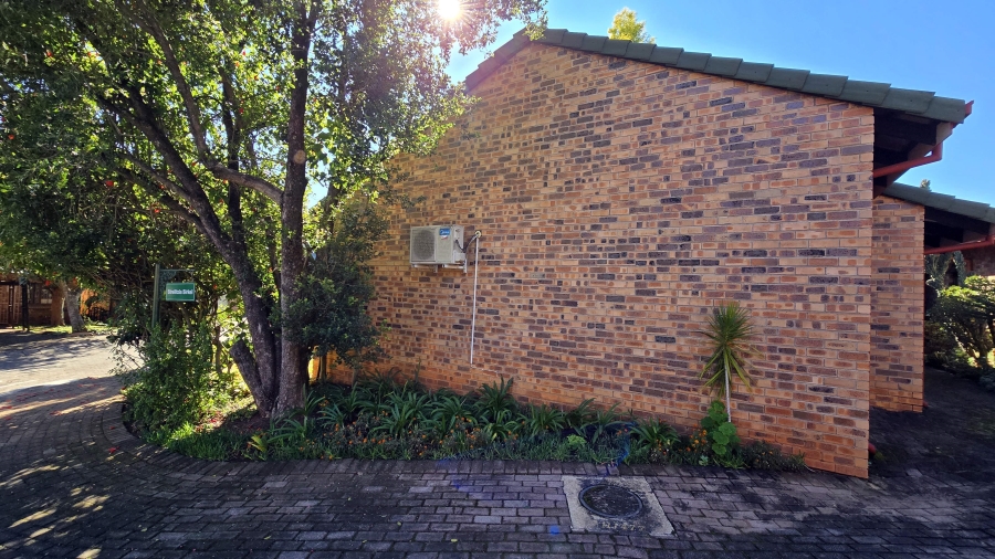 2 Bedroom Property for Sale in White River Mpumalanga