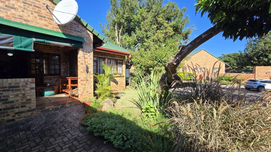 2 Bedroom Property for Sale in White River Mpumalanga