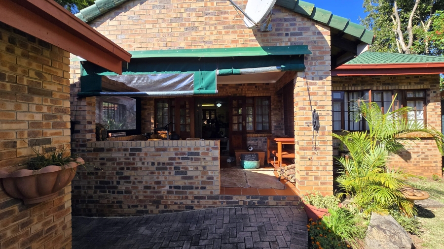 2 Bedroom Property for Sale in White River Mpumalanga