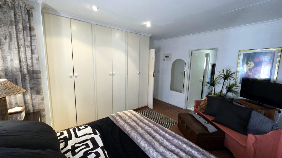 2 Bedroom Property for Sale in White River Mpumalanga