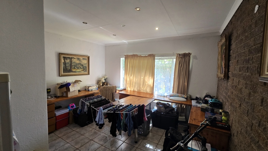 5 Bedroom Property for Sale in White River Ext 18 Mpumalanga