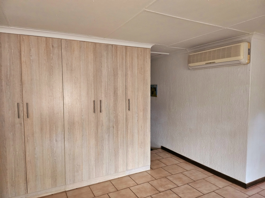 4 Bedroom Property for Sale in Komatipoort Mpumalanga